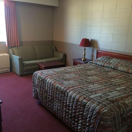 Midtown Motor Inn Bonnyville Kültér fotó