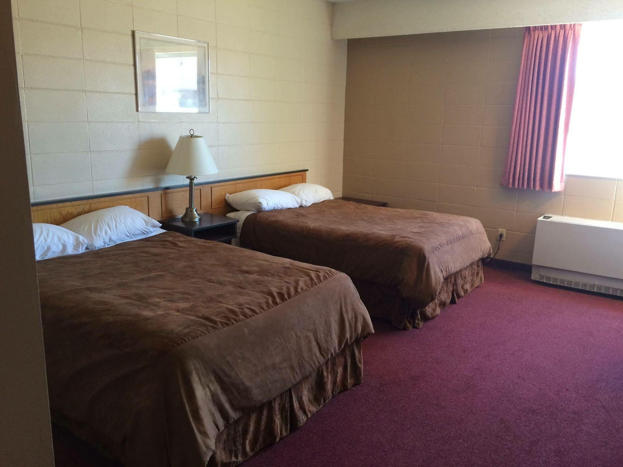 Midtown Motor Inn Bonnyville Kültér fotó